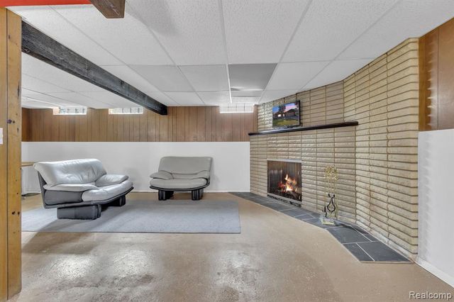 23520 Brandywynne Street, Southfield, MI 48033