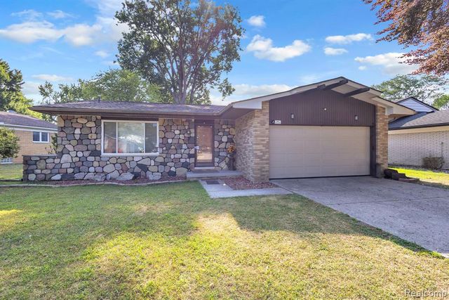 23520 Brandywynne Street, Southfield, MI 48033