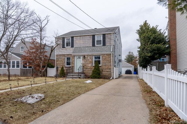 202 Emerson Place, Valley Stream, NY 11580