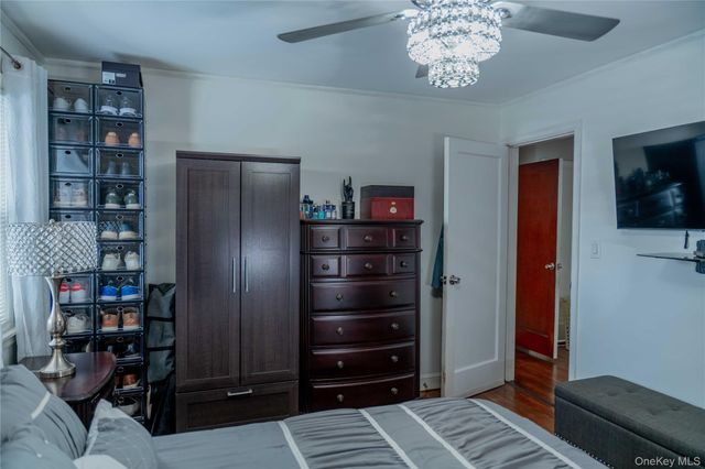 202 Emerson Place, Valley Stream, NY 11580