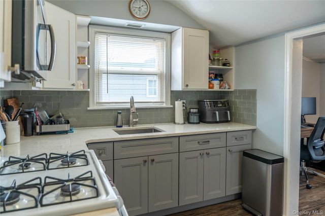 202 Emerson Place, Valley Stream, NY 11580