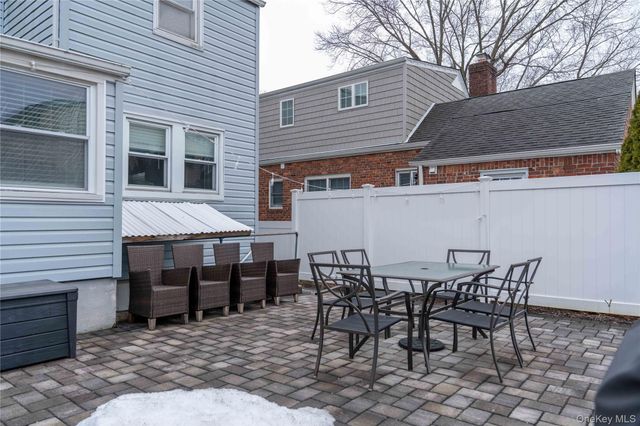 202 Emerson Place, Valley Stream, NY 11580