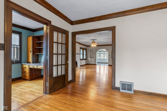 5143 E Pleasant Run Parkway South Drive, Indianapolis, IN 46219