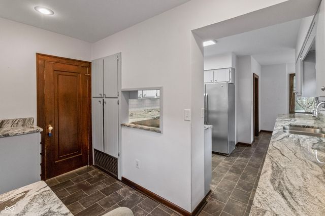 5143 E Pleasant Run Parkway South Drive, Indianapolis, IN 46219