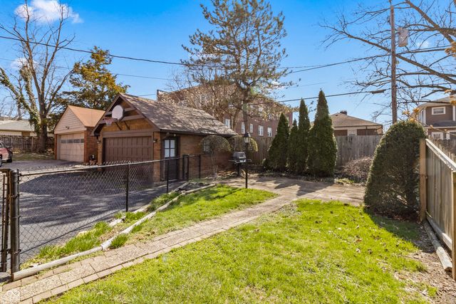 5143 E Pleasant Run Parkway South Drive, Indianapolis, IN 46219