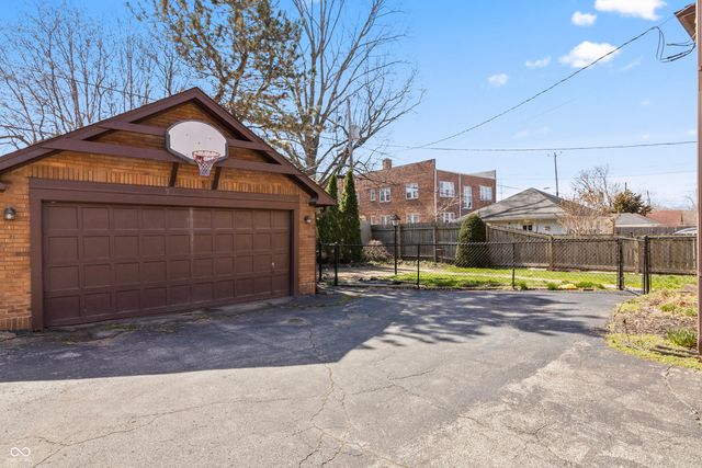 5143 E Pleasant Run Parkway South Drive, Indianapolis, IN 46219