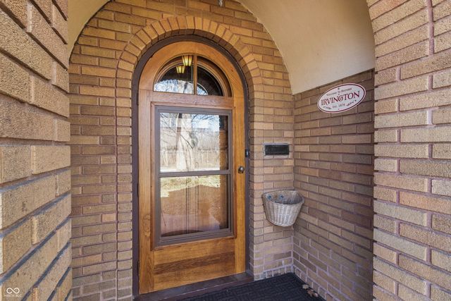 5143 E Pleasant Run Parkway South Drive, Indianapolis, IN 46219