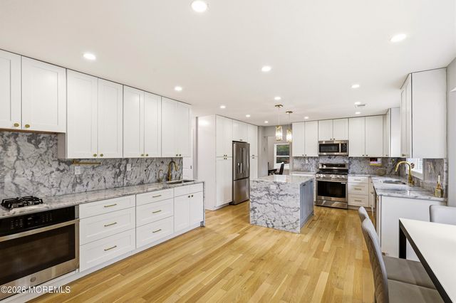 1974 Country Trce, Toms River, NJ 08753