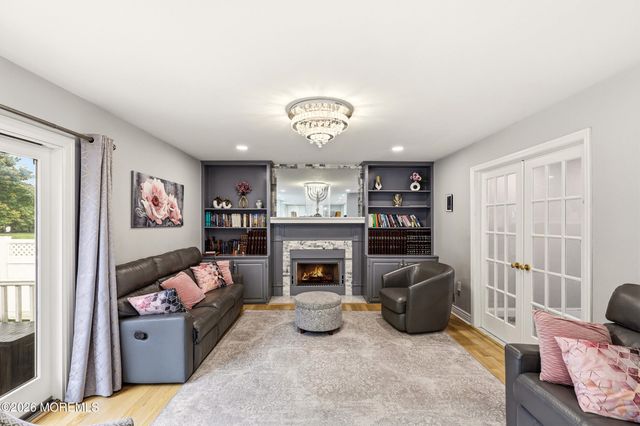 1974 Country Trce, Toms River, NJ 08753