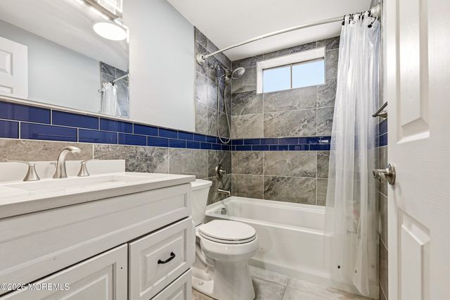 1974 Country Trce, Toms River, NJ 08753