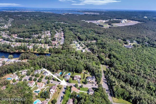 1974 Country Trce, Toms River, NJ 08753