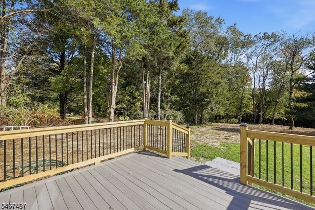 125 Milton Rd, Jefferson Twp., NJ 07438