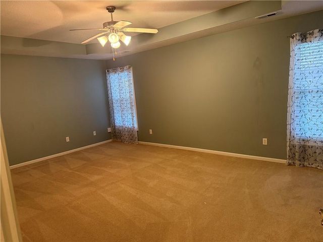 905 MERCURY Way, Raymore, MO 64083