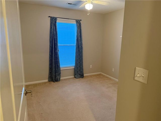 905 MERCURY Way, Raymore, MO 64083