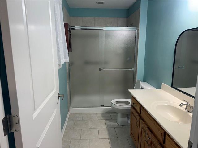 905 MERCURY Way, Raymore, MO 64083