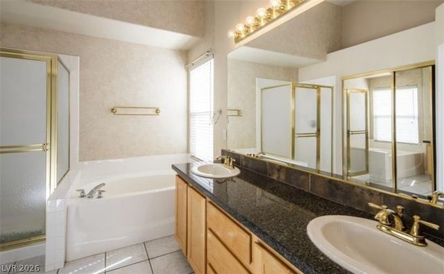 10128 Cypress Glen Avenue, Las Vegas, NV 89134