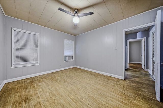225 Glendale Dr, Corpus Christi, TX 78404