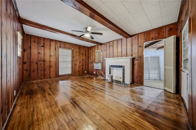 225 Glendale Dr, Corpus Christi, TX 78404