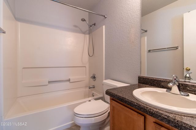 7753 W Oak Stream Road, Tucson, AZ 85743