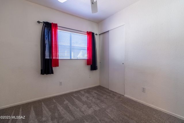 7753 W Oak Stream Road, Tucson, AZ 85743