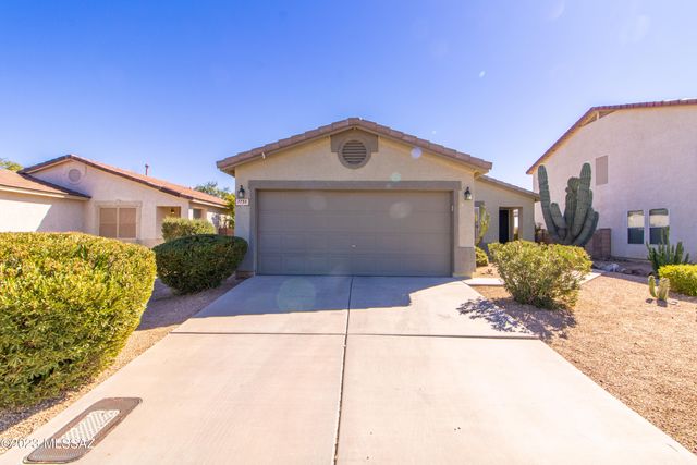 7753 W Oak Stream Road, Tucson, AZ 85743