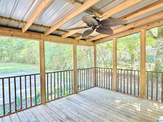 121 W CREST ROAD, Bessemer, AL 35023