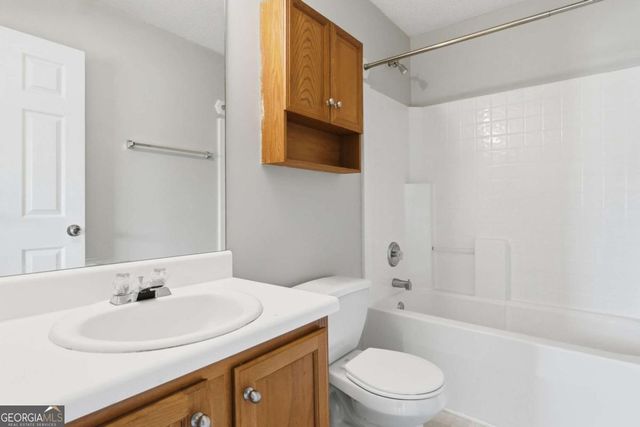 58 Princeton Glen Court, Adairsville, GA 30103