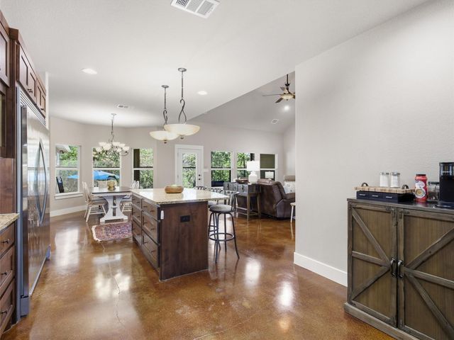 138 Wood Hollow CT, Bastrop, TX 78602