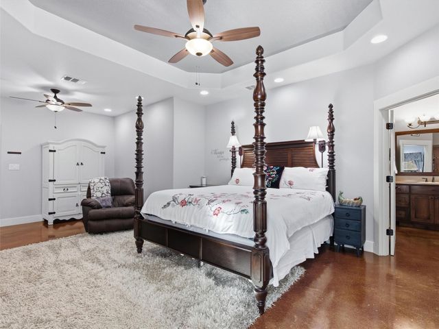 138 Wood Hollow CT, Bastrop, TX 78602