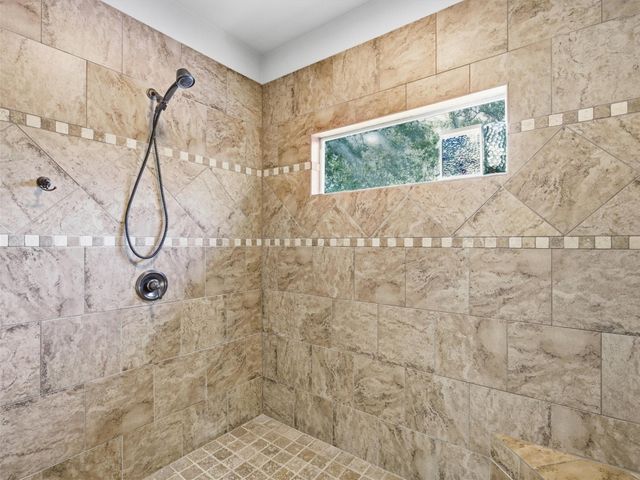 138 Wood Hollow CT, Bastrop, TX 78602