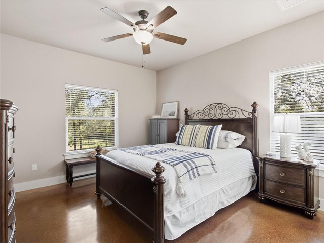 138 Wood Hollow CT, Bastrop, TX 78602