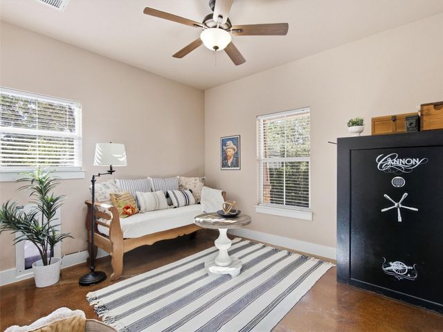 138 Wood Hollow CT, Bastrop, TX 78602