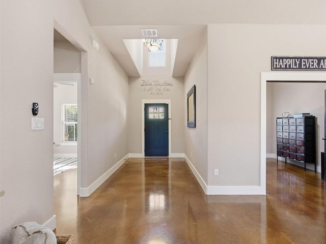 138 Wood Hollow CT, Bastrop, TX 78602