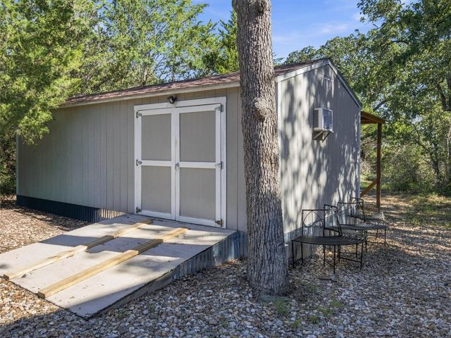 138 Wood Hollow CT, Bastrop, TX 78602