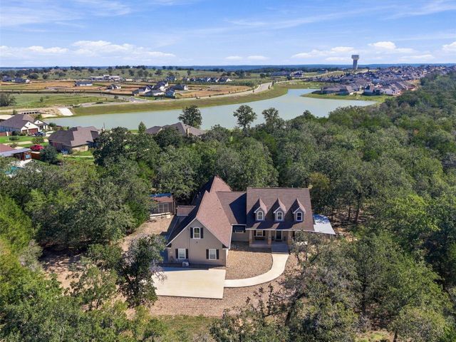 138 Wood Hollow CT, Bastrop, TX 78602
