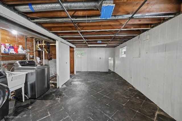 460 E 15th Place, Lombard, IL 60148