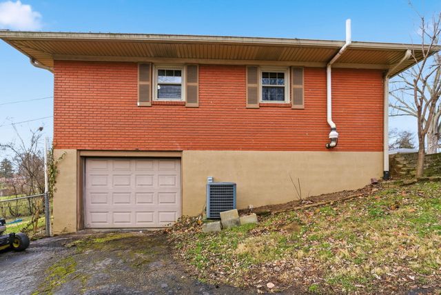 545 Aztec Trail, Frankfort, KY 40601