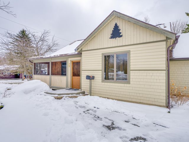 74 Broad Street, Tupper Lake, NY 12986