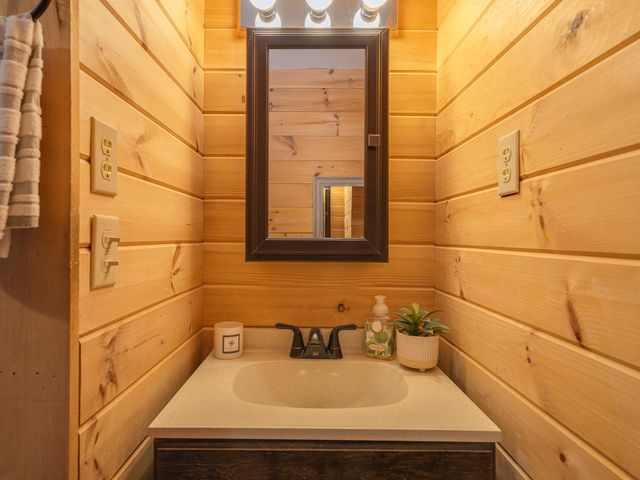 74 Broad Street, Tupper Lake, NY 12986