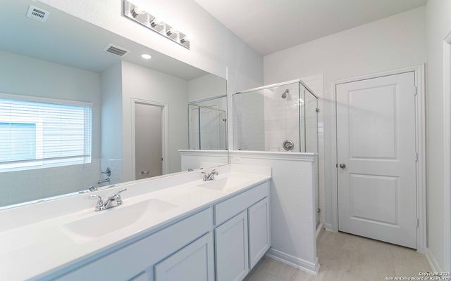 8429 Sharpies Canyon, San Antonio, TX 78222