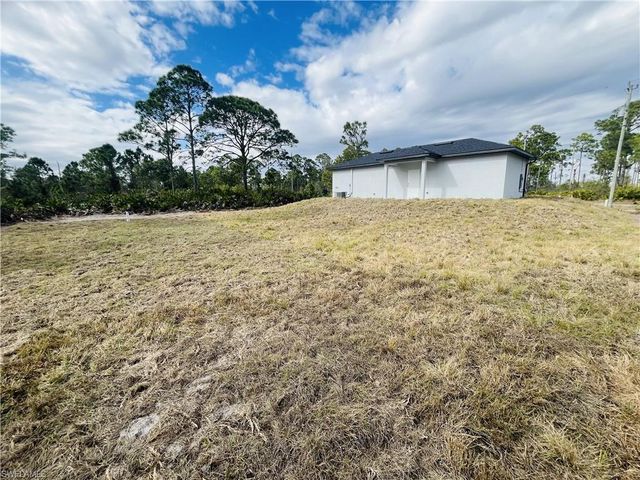 1020 Eubanks ST, Lehigh Acres, FL 33974