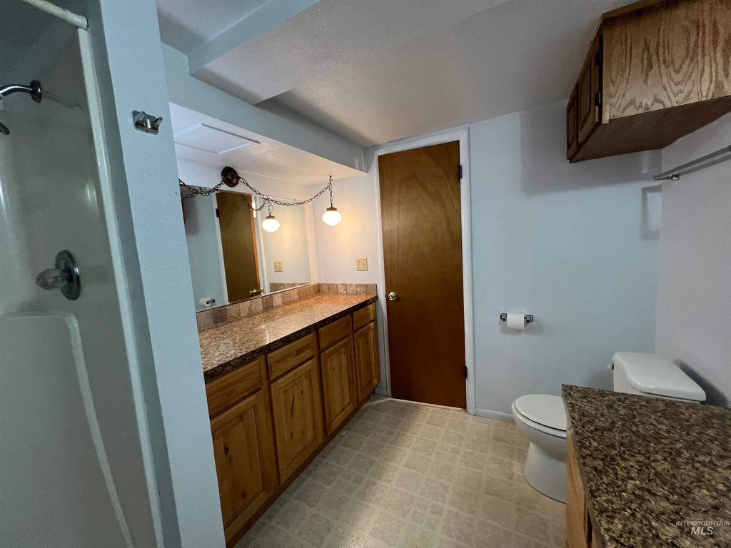 2405 Sunset #2, Ontario, OR 97914 photo 24