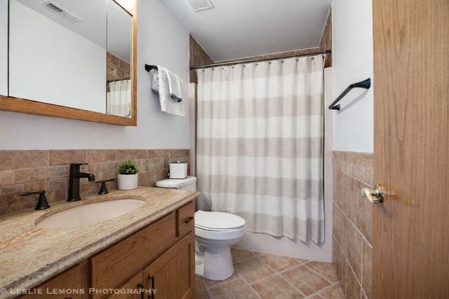 15022 S Woodcrest Avenue, Homer Glen, IL 60491