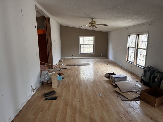 4052 Hill Rd, Rockvale, TN 37153