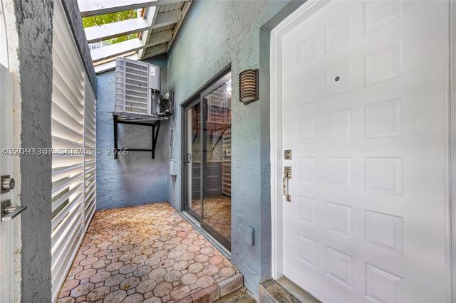 3808 NE 6th Ave 1, Miami, FL 33137
