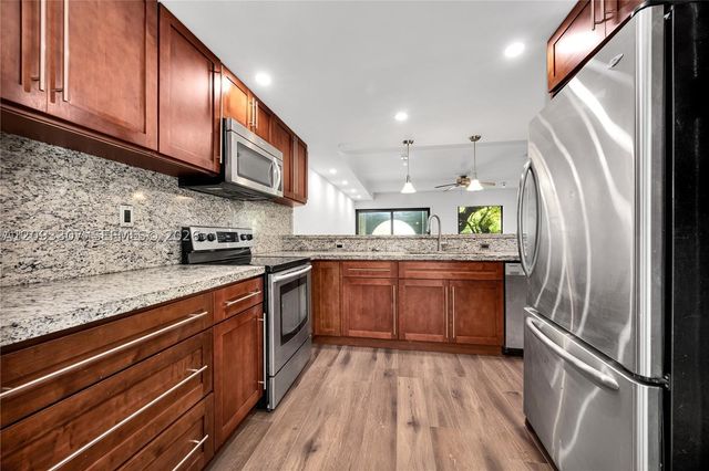 3808 NE 6th Ave 1, Miami, FL 33137