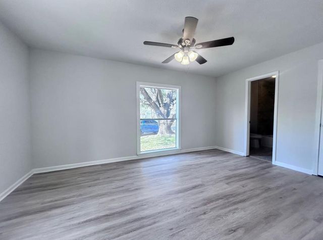 5901 Bretshire Drive, Houston, TX 77016