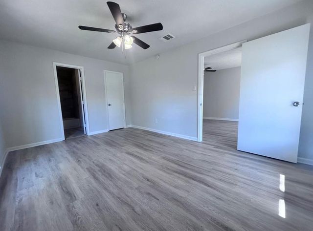 5901 Bretshire Drive, Houston, TX 77016