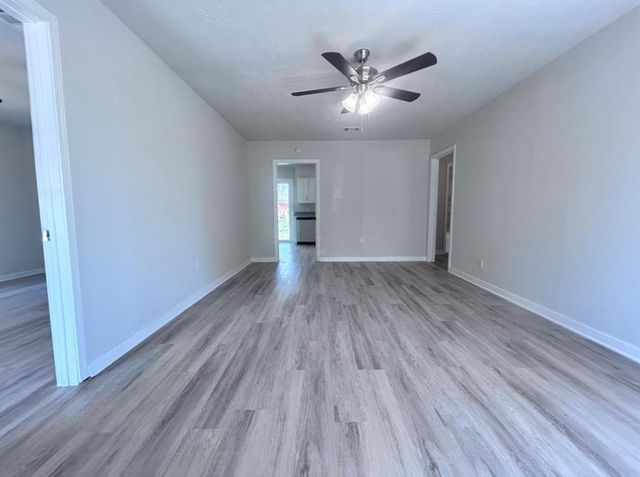 5901 Bretshire Drive, Houston, TX 77016