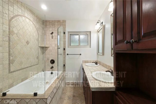 12920 Aetna St., Van Nuys, CA 91401